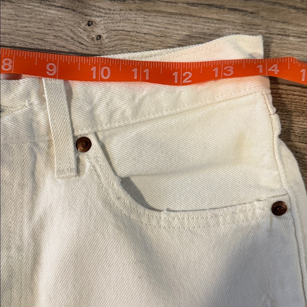 Levi’s 501 white denim Shorts - Picture 11 of 13